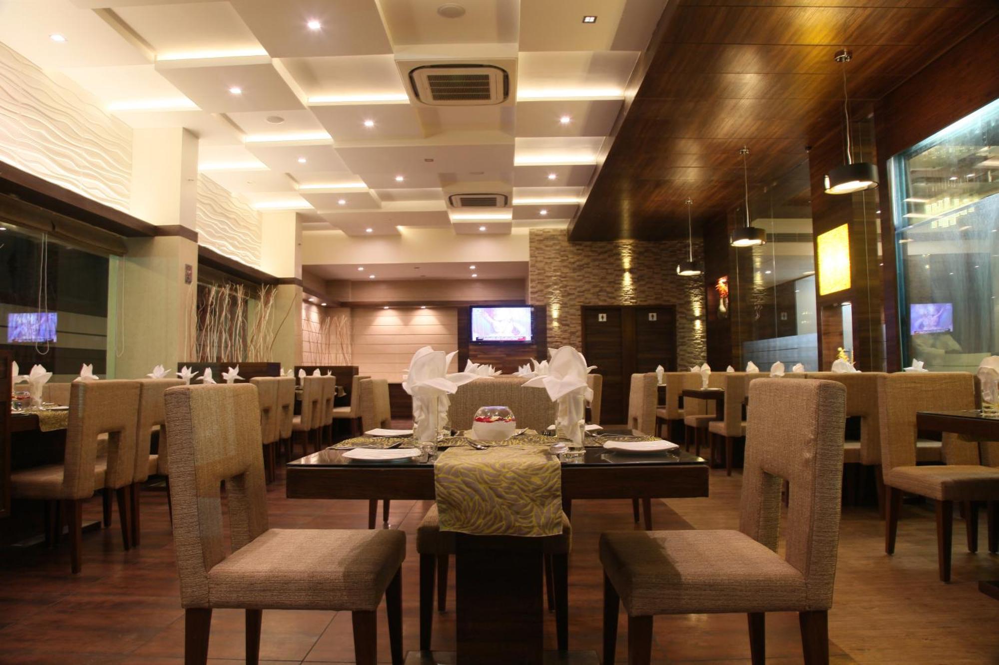 Hotel Le Grande Residency Ahmedabad Exterior foto