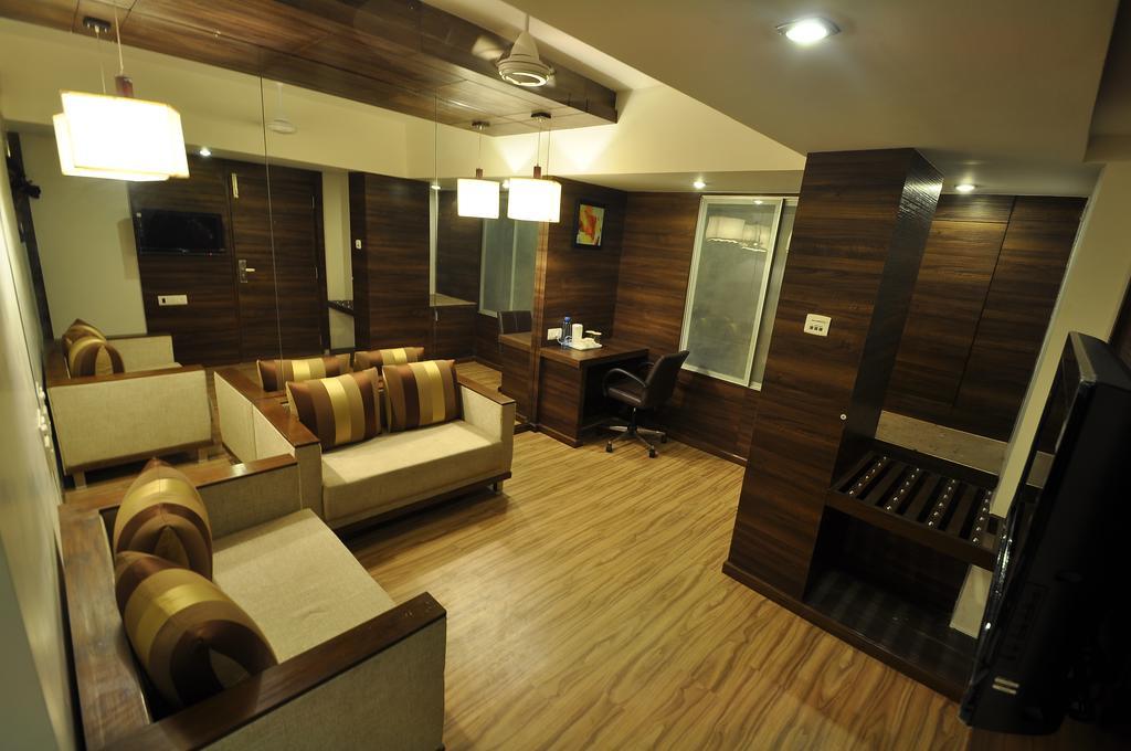 Hotel Le Grande Residency Ahmedabad Exterior foto